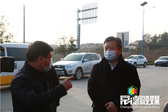 曹立軍督導(dǎo)疫情檢測點(diǎn)防控排查工作：嚴(yán)密檢測排查 遏制疫情輸入