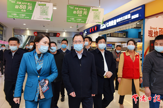 周振宇督導(dǎo)疫情防控工作時(shí)要求 確保排查工作全方位、無(wú)死角