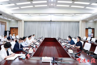 曹志強周振宇與省煙草專賣局（公司）黨組書記、局長孔祥統(tǒng)一行座談 加強合作 推動煙草產(chǎn)業(yè)高質(zhì)量發(fā)展