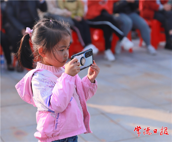 魯紅英-小小攝影家-1.jpg