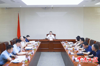 周振宇調(diào)度市城區(qū)水域“三無”船舶專項(xiàng)整治工作時(shí)強(qiáng)調(diào)：強(qiáng)化責(zé)任擔(dān)當(dāng) 落細(xì)落實(shí)整治工作