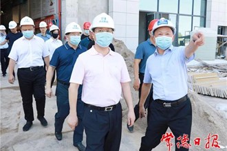 周振宇調(diào)研市直醫(yī)療機構建設項目 保證工程質(zhì)量 加快施工進度 確保按期運營