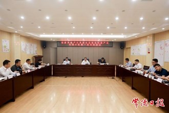 周振宇主持召開市先進(jìn)裝備制造產(chǎn)業(yè)專項(xiàng)小組第一次全體會(huì)議