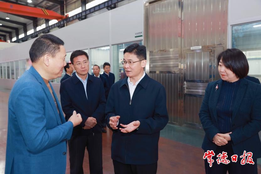 9305f2fd85c34b5289a937cff74df79c.jpg 9305f2fd85c34b5289a937cff74df79c.jpg