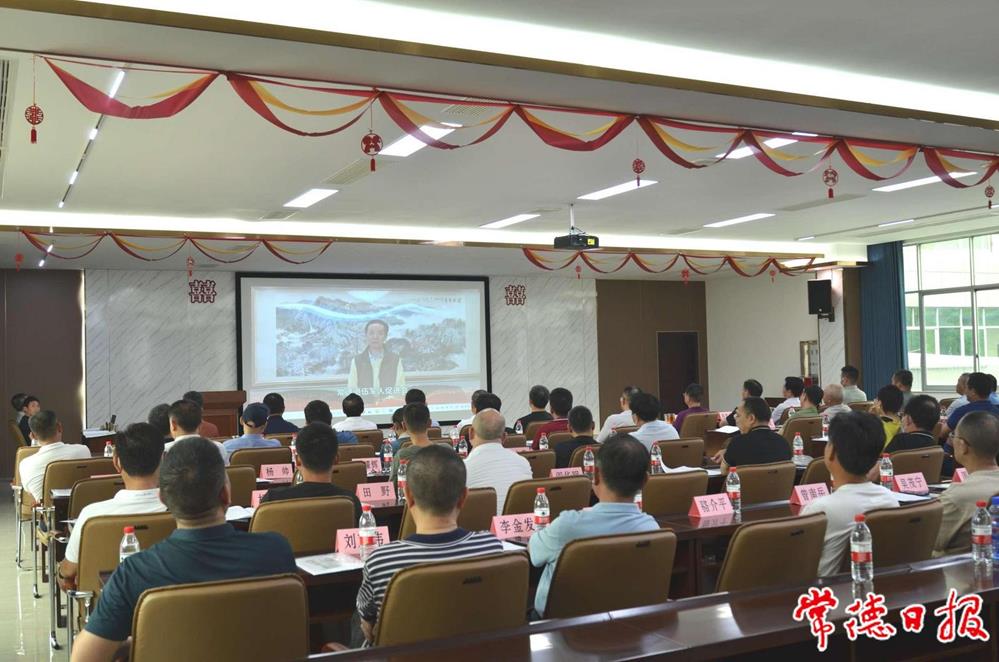 e4a24afbd0b841e8a0cea022a36f98f0.jpeg e4a24afbd0b841e8a0cea022a36f98f0.jpeg