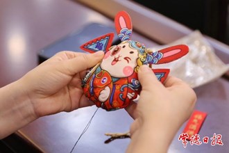 【我們的節(jié)日·端午】繡香囊、做艾條 丁玲紀(jì)念館端午節(jié)活動(dòng)儀式感滿滿