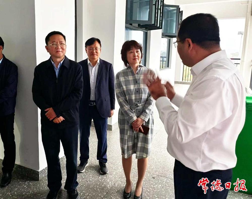 0e0121782fa74c32a5bdb01fd1eb9cf3.jpg 0e0121782fa74c32a5bdb01fd1eb9cf3.jpg