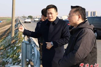 市領(lǐng)導(dǎo)赴漢壽縣督導(dǎo)低溫雨雪冰凍災(zāi)害防治及安全生產(chǎn)工作時(shí)要求：加密地質(zhì)災(zāi)害隱患點(diǎn)和風(fēng)險(xiǎn)區(qū)的巡查監(jiān)測(cè)頻次