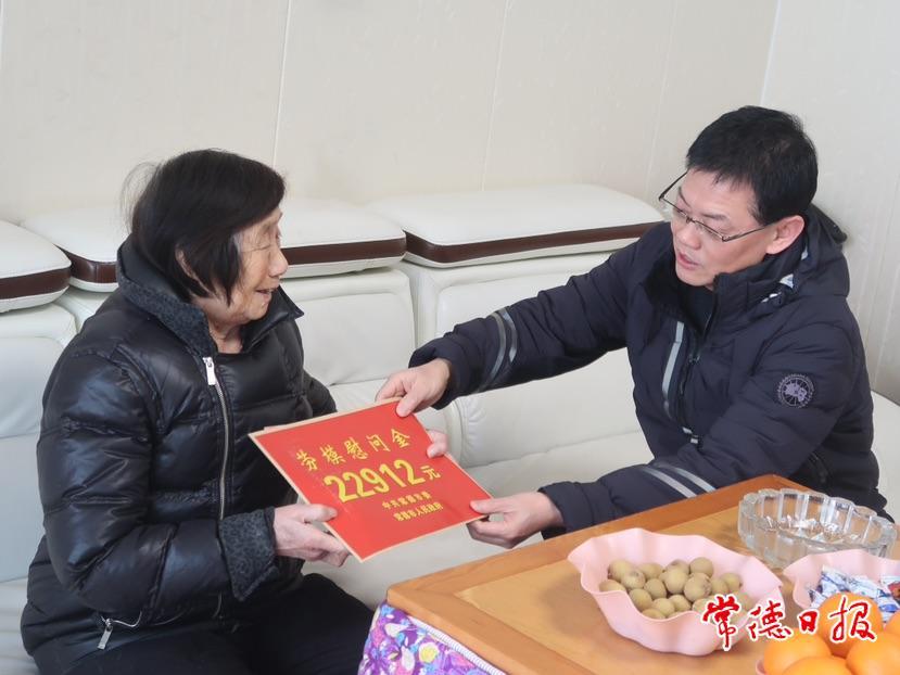 b0c57d4ef3cd4e28aea6ee595edee1fd.jpg b0c57d4ef3cd4e28aea6ee595edee1fd.jpg