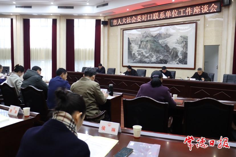 dfa1c5f5af164c4389b5d1d198e696da.jpg dfa1c5f5af164c4389b5d1d198e696da.jpg