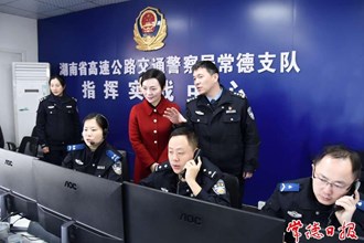 市領(lǐng)導(dǎo)檢查春運(yùn)服務(wù)保障與安全生產(chǎn)工作