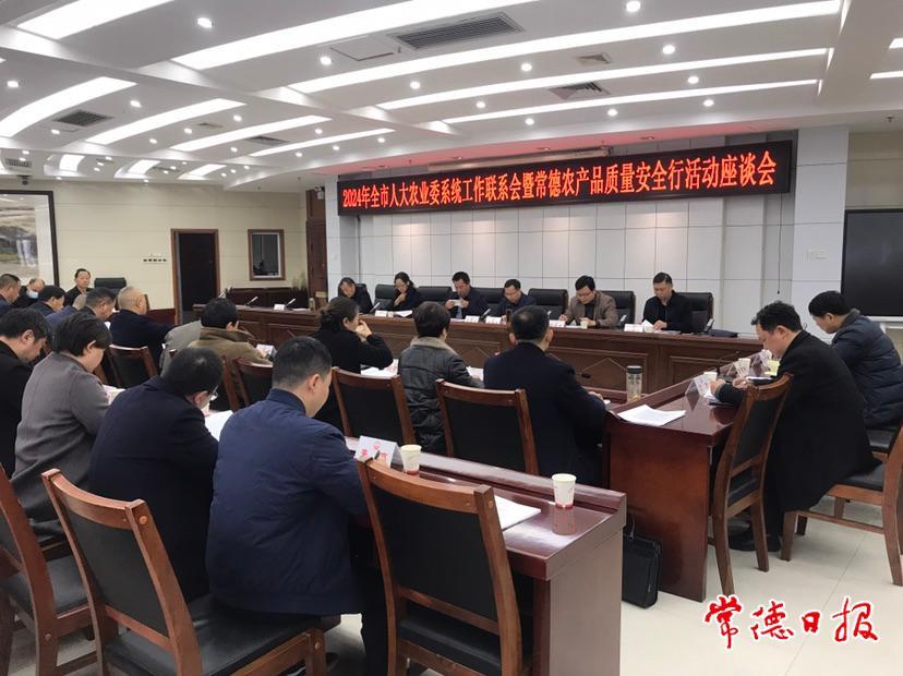 7ea77048a10e4f1c8eb17fa3518850eb.jpg 7ea77048a10e4f1c8eb17fa3518850eb.jpg