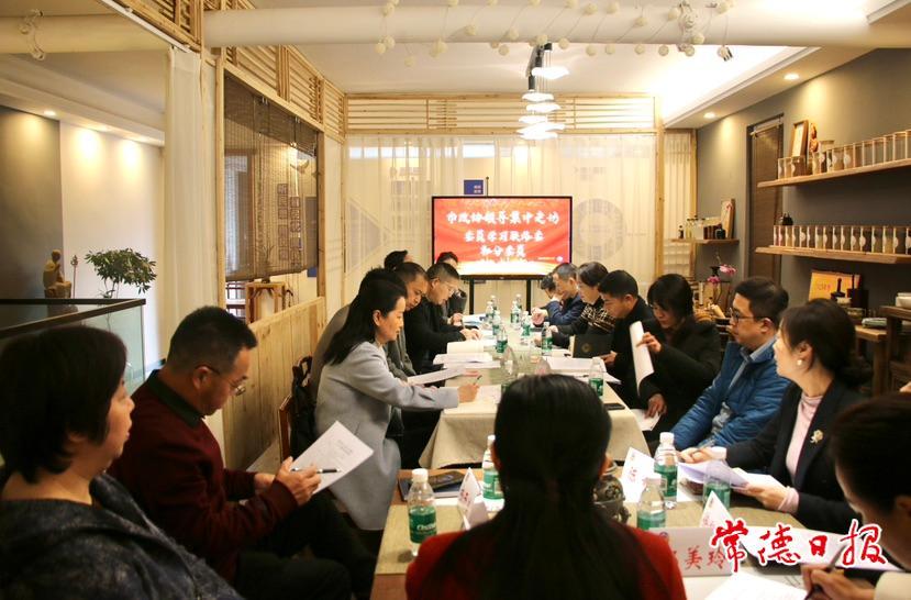 29724936f6ee4e4f8333d1132ba8d386.jpg 29724936f6ee4e4f8333d1132ba8d386.jpg