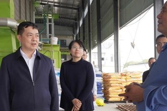 市領(lǐng)導調(diào)研春耕生產(chǎn)等相關(guān)工作時強調(diào)：搶抓農(nóng)時做好春耕備耕 堅決扛牢糧食安全政治責任