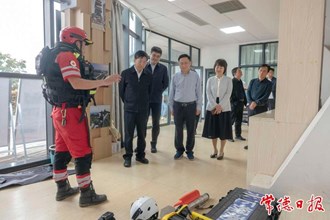 中國(guó)紅十字會(huì)調(diào)研組來常調(diào)研