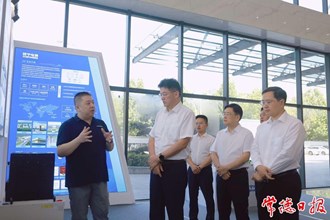 羅毅君在常德經(jīng)開區(qū)調(diào)研時(shí)強(qiáng)調(diào)：以產(chǎn)業(yè)項(xiàng)目為重心 以改革創(chuàng)新為動(dòng)力 扎實(shí)推進(jìn)園區(qū)提質(zhì)增效和轉(zhuǎn)型升級(jí)