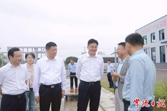 羅毅君在安鄉(xiāng)縣調(diào)研