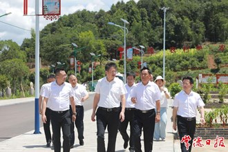 羅毅君在石門縣新鋪鎮(zhèn)永興橋村調(diào)研時強調(diào)：毫不放松鞏固拓展脫貧攻堅成果 精準有力做好同鄉(xiāng)村振興有效銜接各項工作