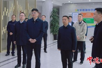 羅毅君調(diào)研津市市經(jīng)濟(jì)社會(huì)發(fā)展情況