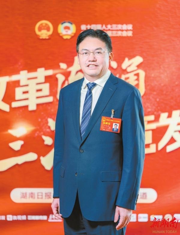 羅毅君 羅毅君