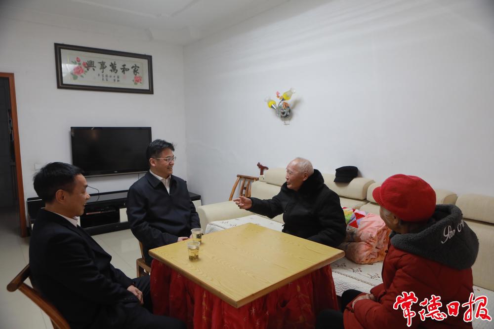 市委書記羅毅君看望慰問優(yōu)撫對象胡漢全 市委書記羅毅君看望慰問優(yōu)撫對象胡漢全